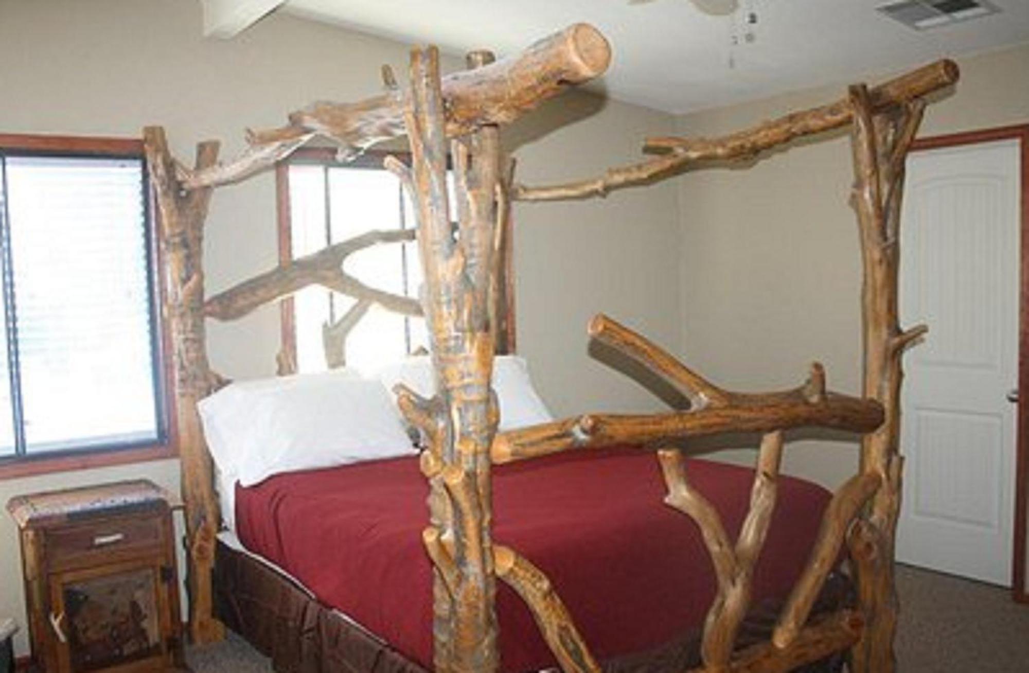 Lumbermen'S Village باينتوب ليكسايد المظهر الخارجي الصورة